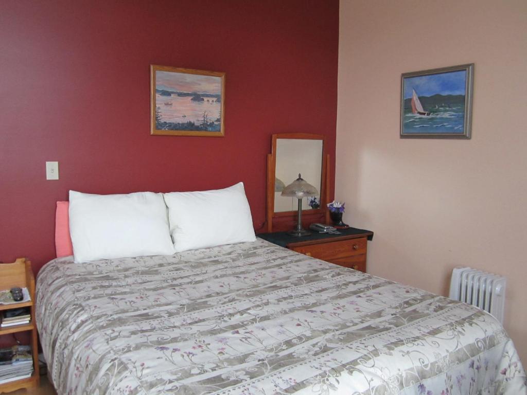 Eagle Bluff Lighthouse Bed & Breakfast Prince Rupert Room photo