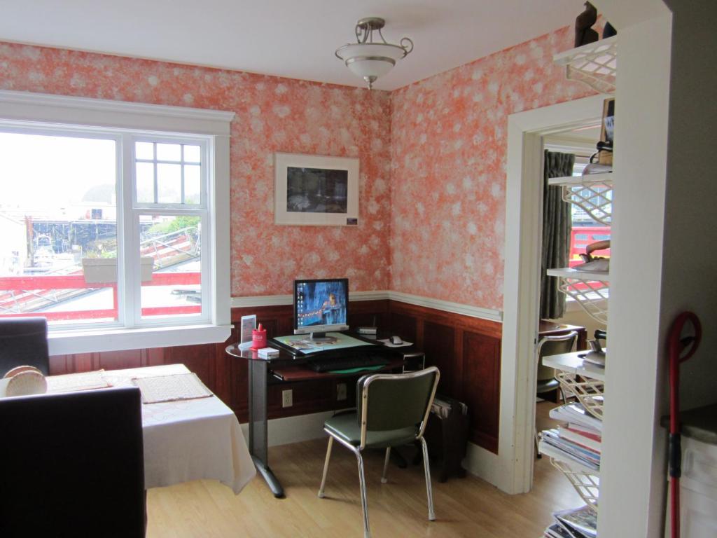 Eagle Bluff Lighthouse Bed & Breakfast Prince Rupert Exterior photo